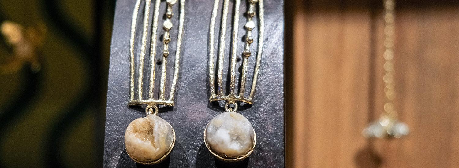 Cari Oleh-Oleh Unik Khas Bali? Catat 3 Jenama Ini!