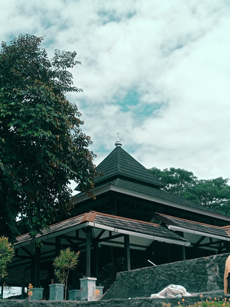 Masjid Tua Tosora