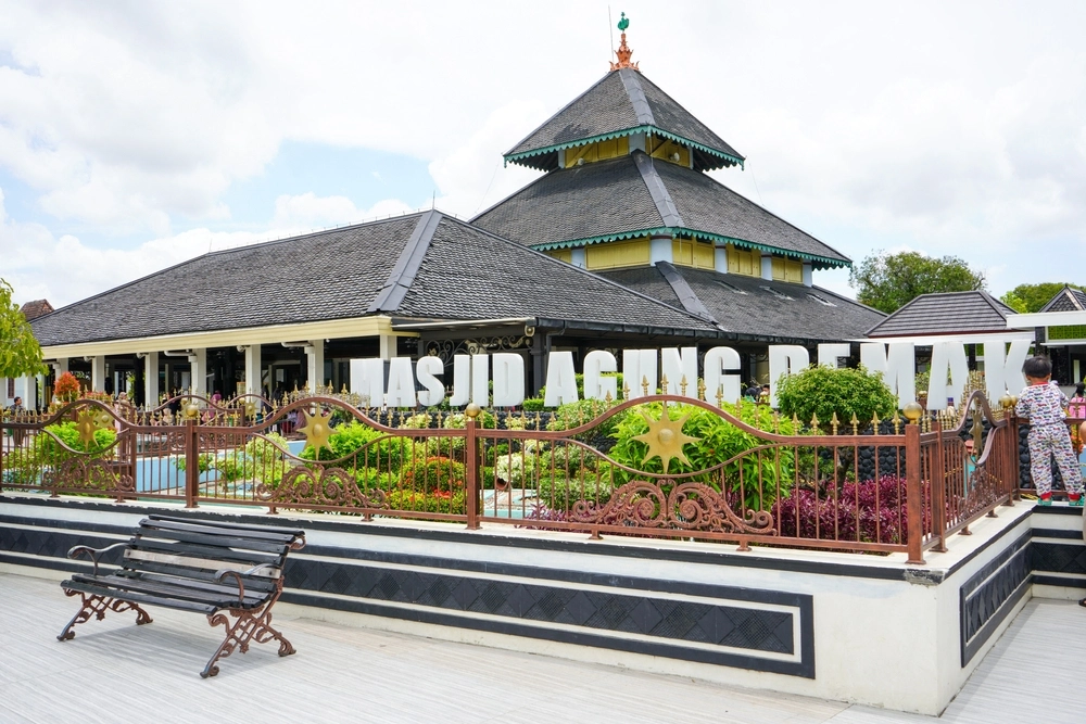 The Great Mosque of Demak: A Silent Witness to the Spread of Islam on Java