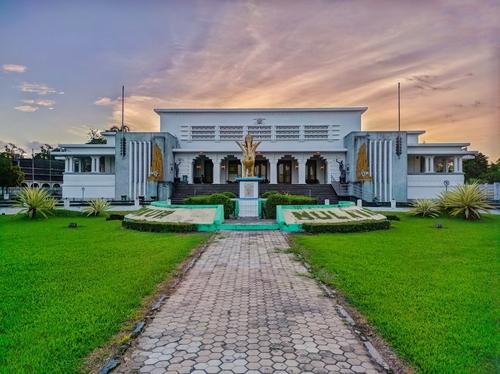 Menelusuri Jejak Kerajaan Kutai di Museum Mulawarman