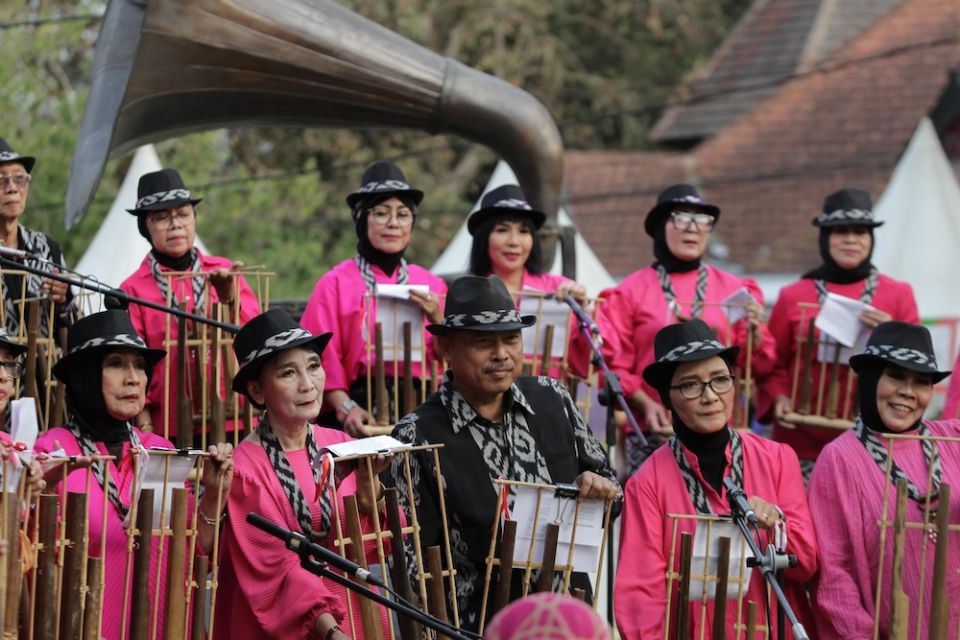 Tong Tong Night Market