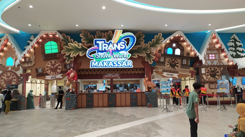 hero image for travel ideas detail