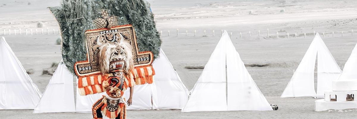 hero image for travel ideas detail