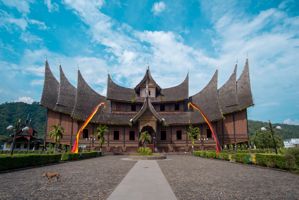 Istano Basa Pagaruyung: Minangkabau Cultural Heritage