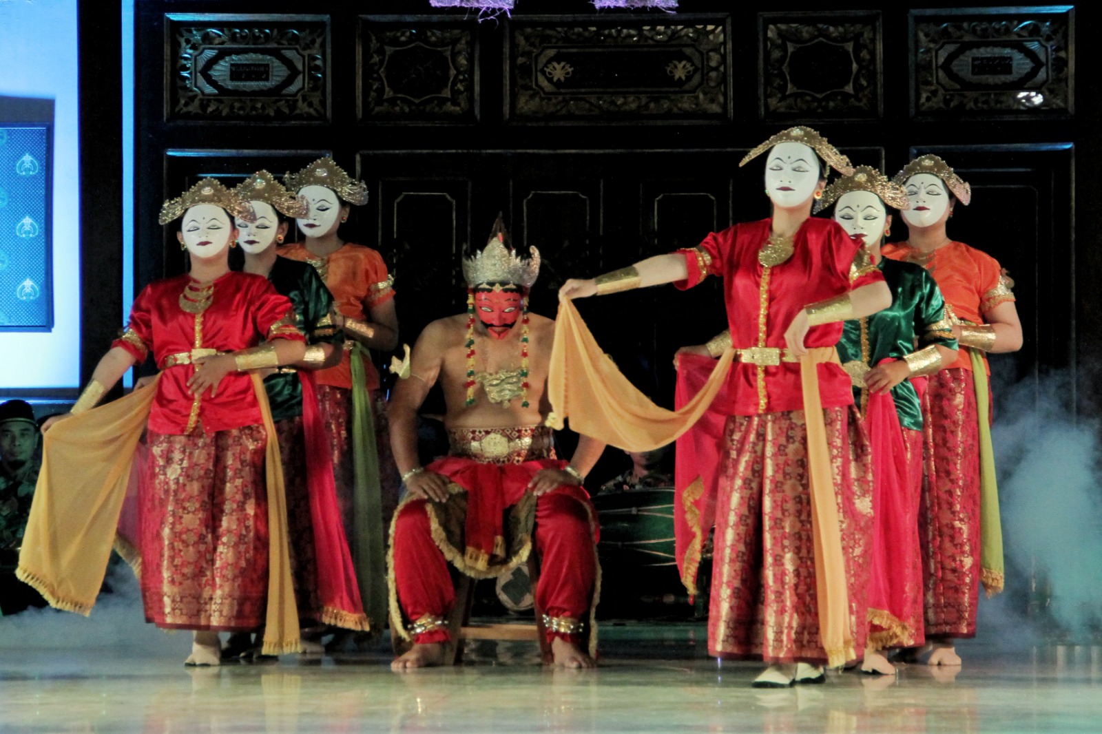 IMF 2025: Euforia Festival Seni Topeng di Surakarta