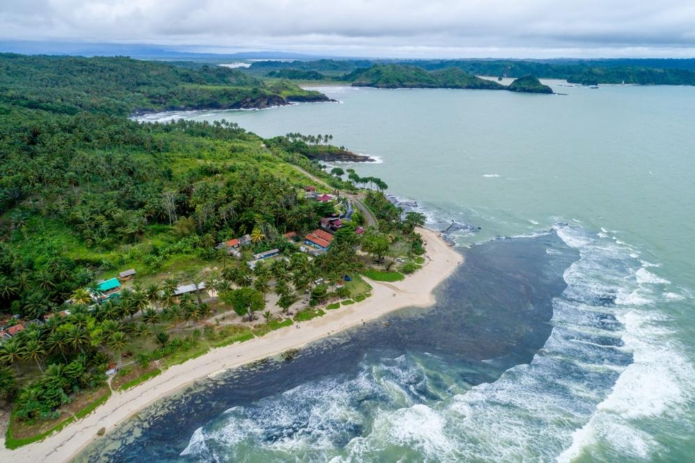 Panduan Liburan ke Pangandaran: Pantai, Hutan, dan Kuliner!