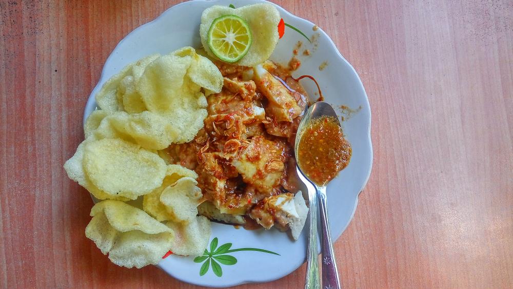 Doclang: Kuliner Khas Bogor dengan Bumbu Kacang Gurih