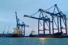 Background image for cruise banner mobile