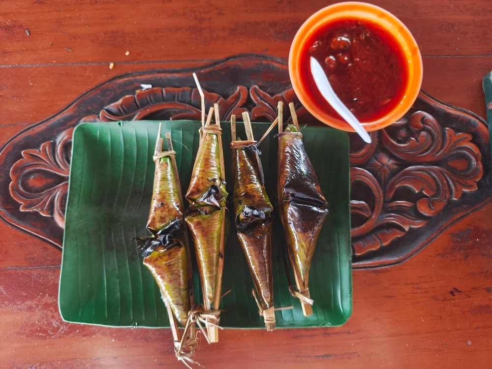 15 Makanan Khas Kalimantan Barat yang Kaya Rasa dan Tradisi
