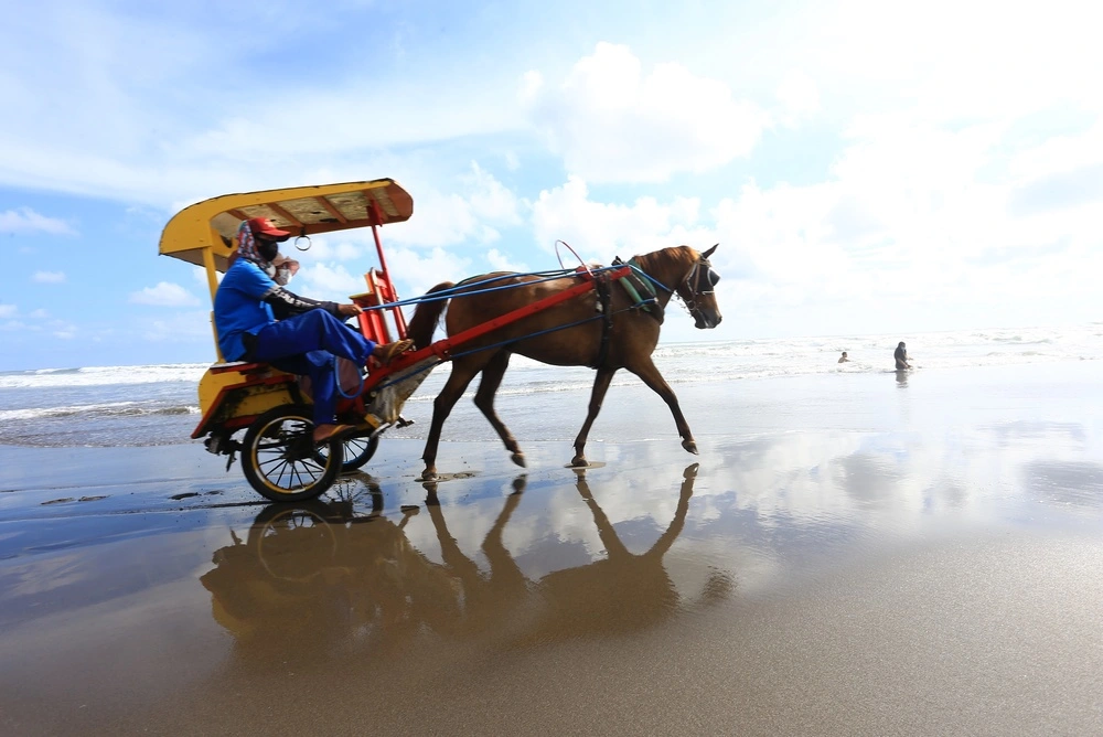 Parangtritis Beach: A Tourist Attraction Full of Stories