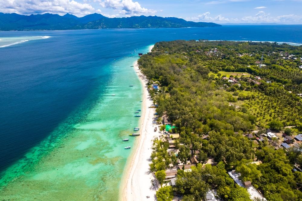 Gili Lawang: Keindahan Laut NTB yang Mempesona