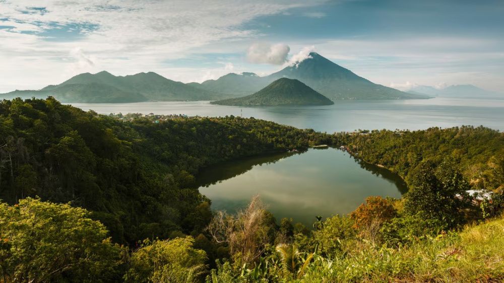 Ini Alasan Mengapa Kamu Harus Liburan ke Tidore