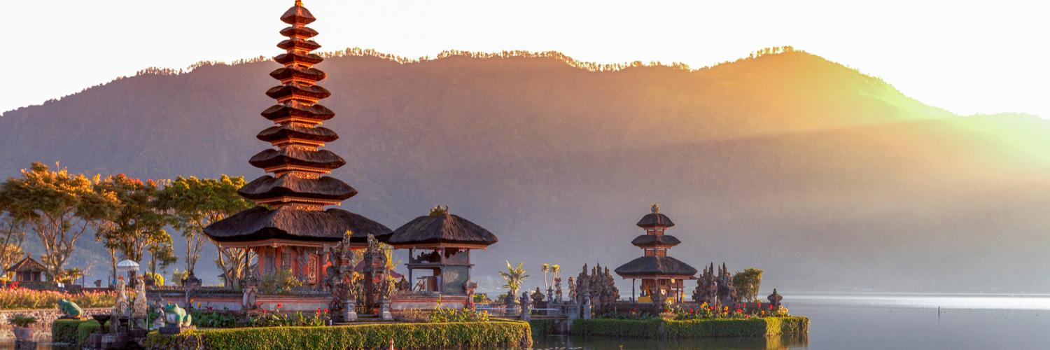 hero image for travel ideas detail