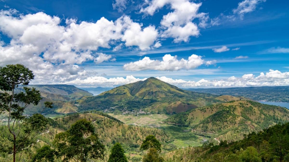 hero image for travel ideas detail