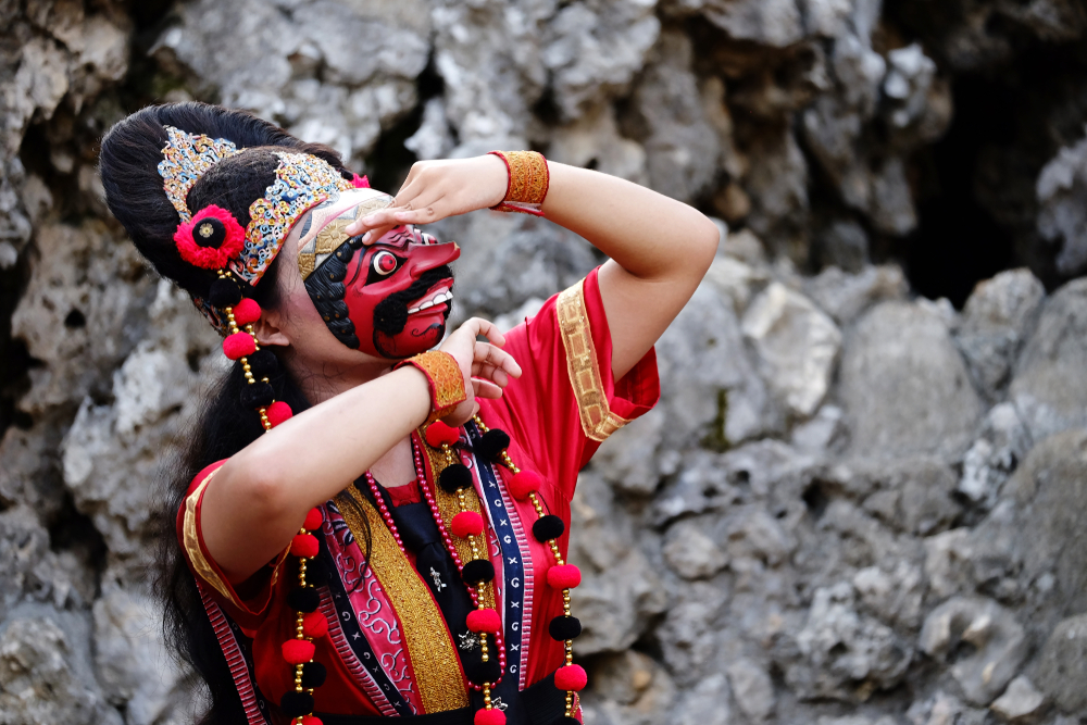 hero image for travel ideas detail