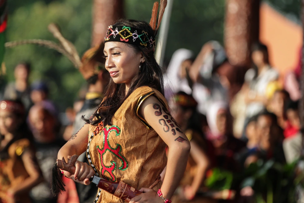 Suku Kalimantan Barat: Keberagaman Etnis dan Budaya yang Memperkaya Borneo