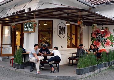 hero image for travel ideas detail