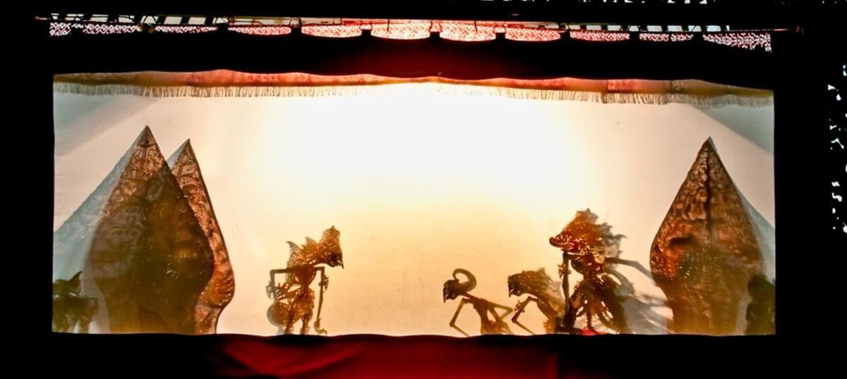 Wayang Kulit Drama: Aji Narantaka, the Supernatural Powers of Gatotkaca