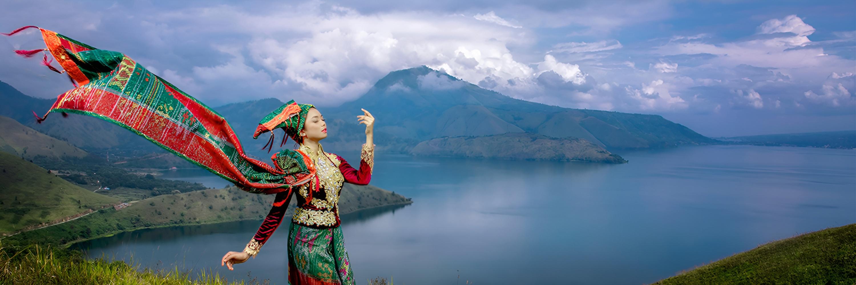 hero image for travel ideas detail