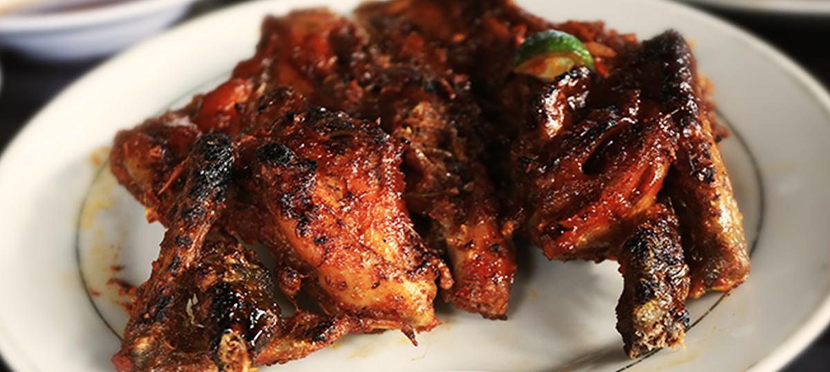 롬복의 맛있는 할랄 음식