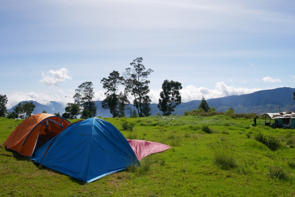Gunung Artapela, Surga Hiking di Bandung dengan Perbukitan
