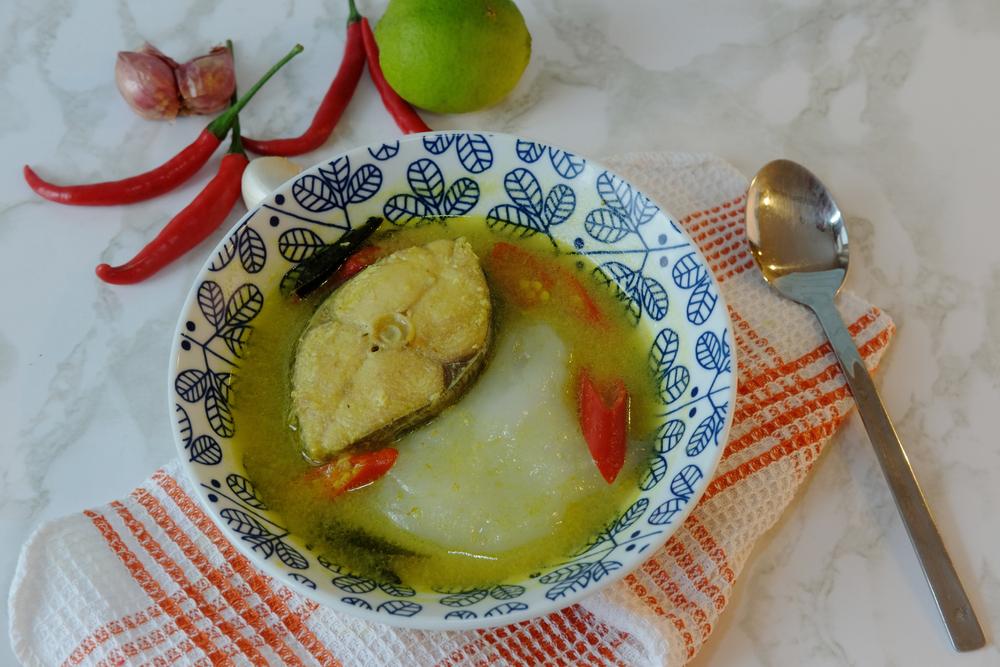 Papeda Ikan Kuah Kuning
