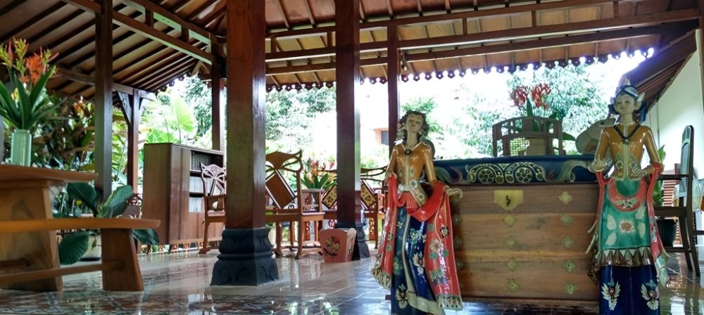 hero image for travel ideas detail