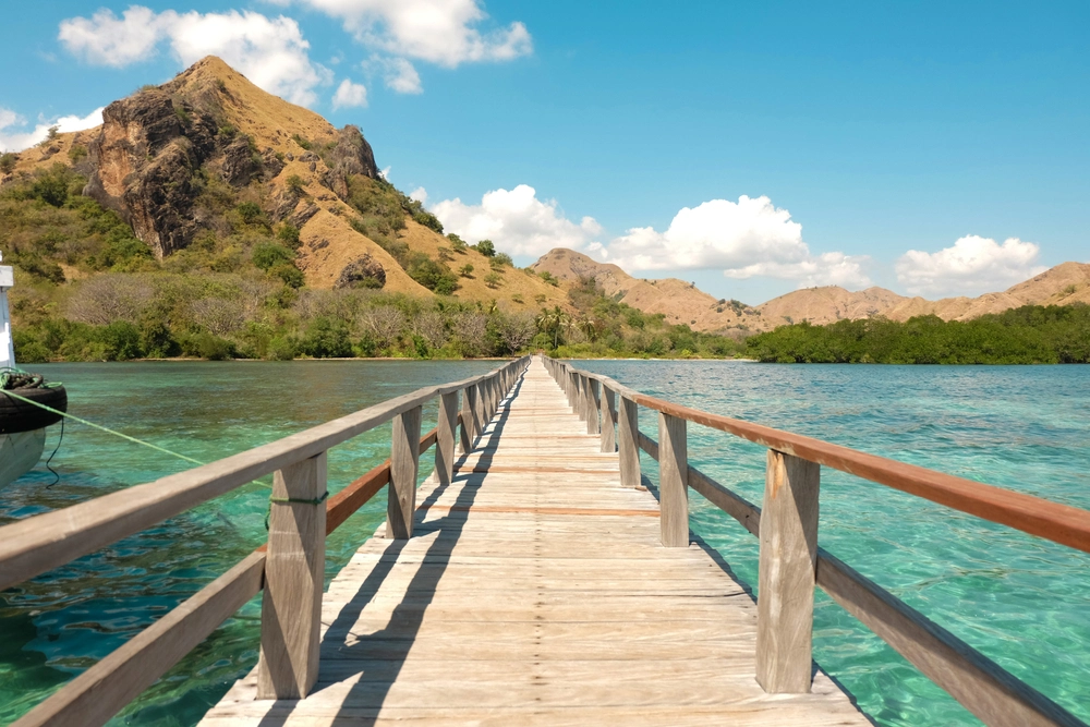 Mau Eksplor Labuan Bajo? Ini Dia 5 Ide Wisata Berkelanjutan yang Bisa Kamu Coba!