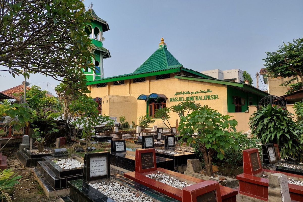 Jami’ Kalipasir Mosque