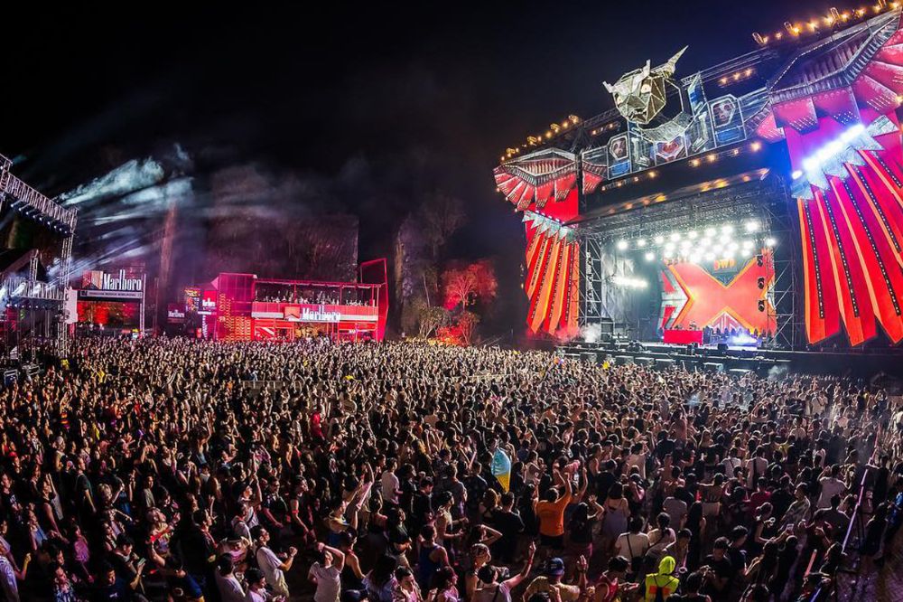 hero image for travel ideas detail