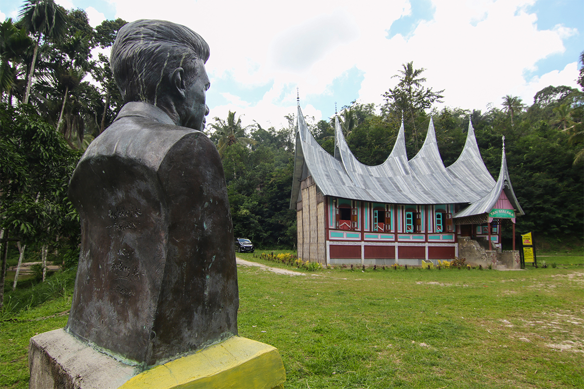 patung