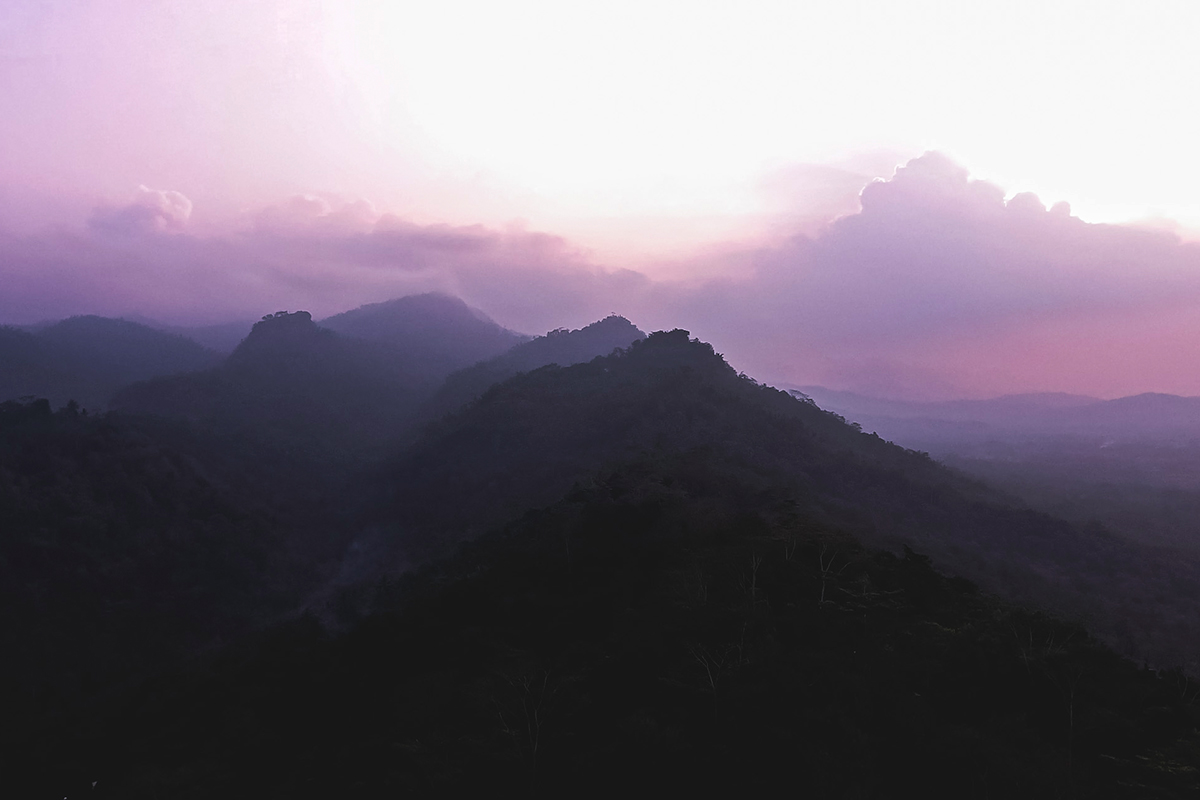 Pemandangan Perbukitan Menoreh Desa Wisata Candirejo, Jawa Tengah