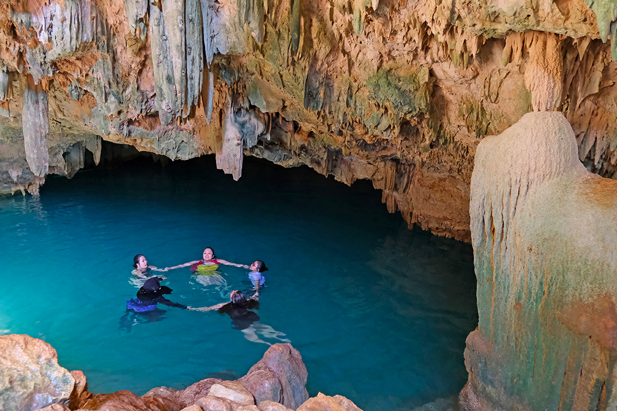 Try This 4D3N Perfect Getaway Plan Around Komodo National Park and Don't Miss the Wonders!