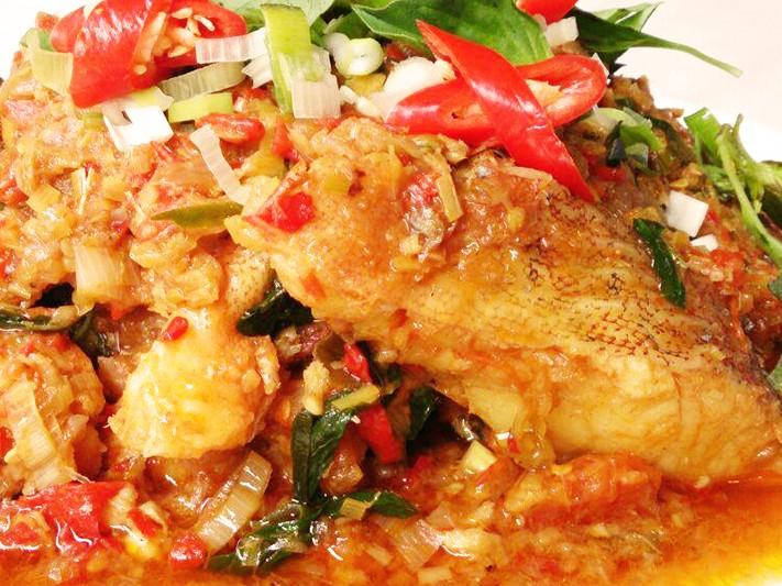 Makassar’s Culinary Specialties: Crabs, Seafood and Coto Makassar