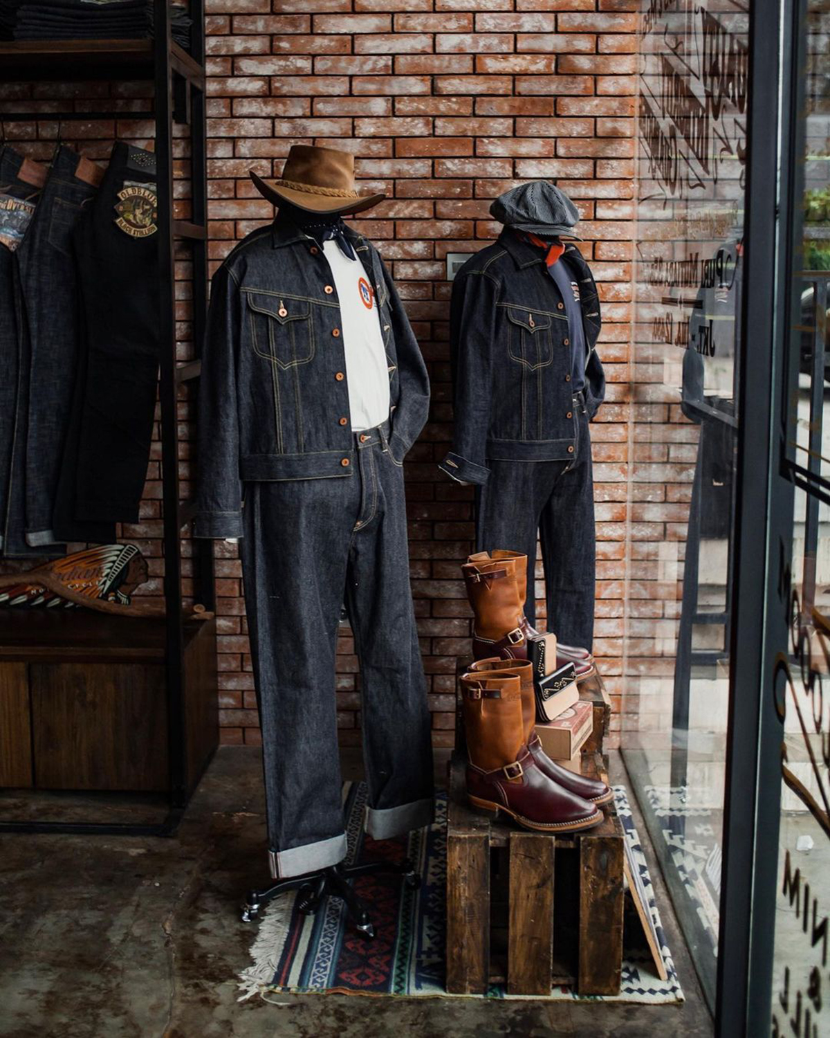 Produk raw denim bergaya vintage dari Old Blue Co