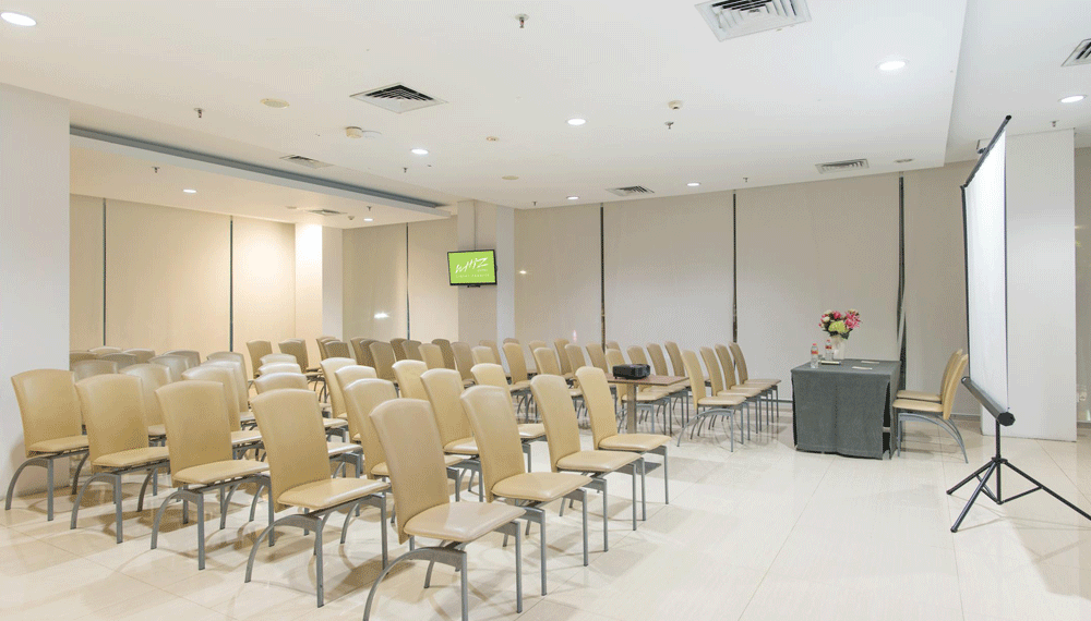 Whiz Hotel Cikini Jakarta