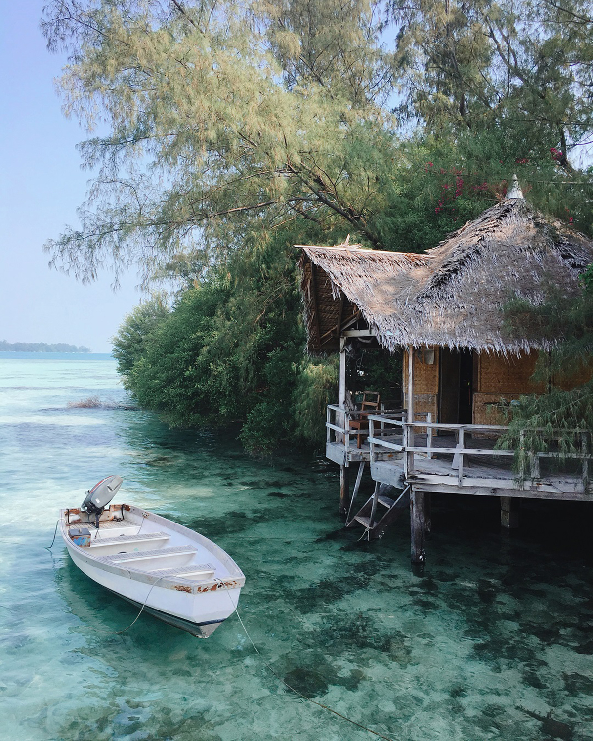 احصل على المتعة الصيفية في هذه الفيلات والبنغلات المائية في إندونيسيا