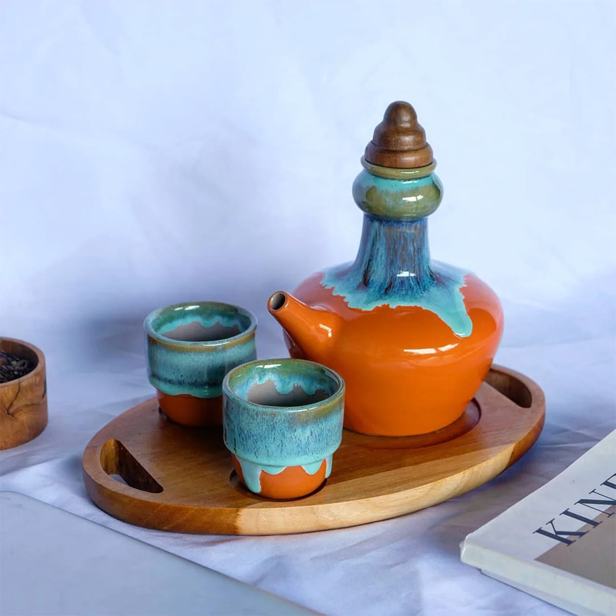 Kerajinan keramik seri Kendi Reborn Naruna Ceramic