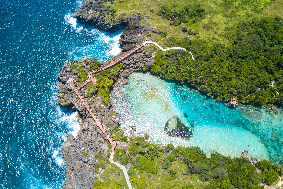 عشرة جَنّات استوائية في سومبا لصيفك السحري