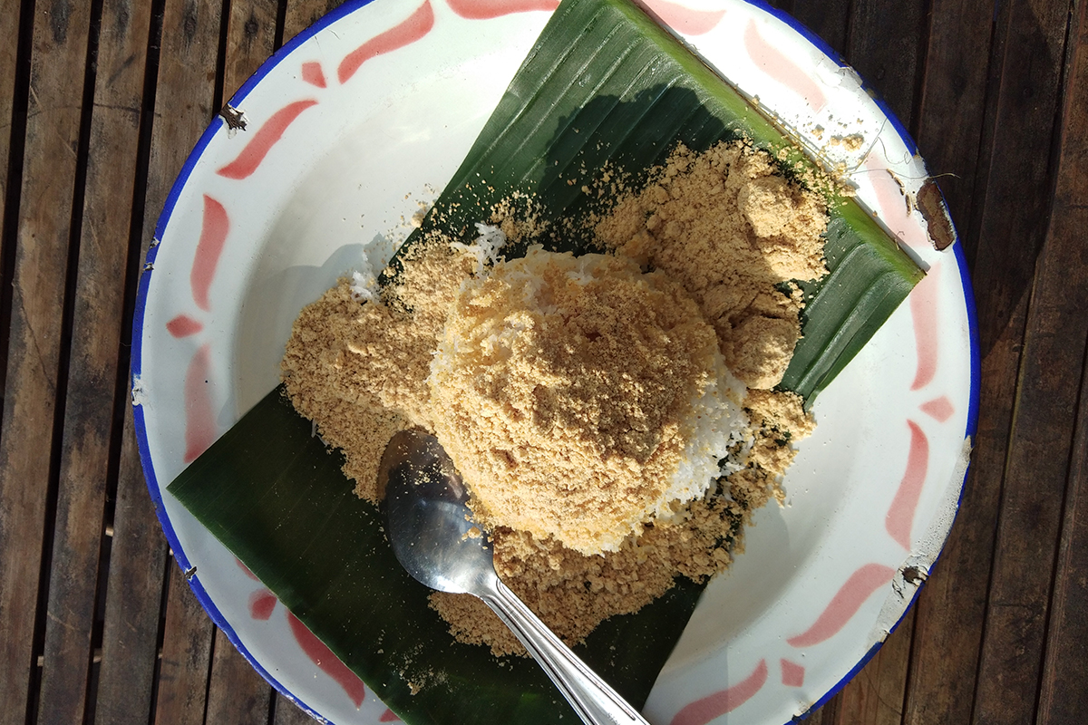 Kuliner khas Banyuwangi, ketan bubuk kedelai, ketan kirip