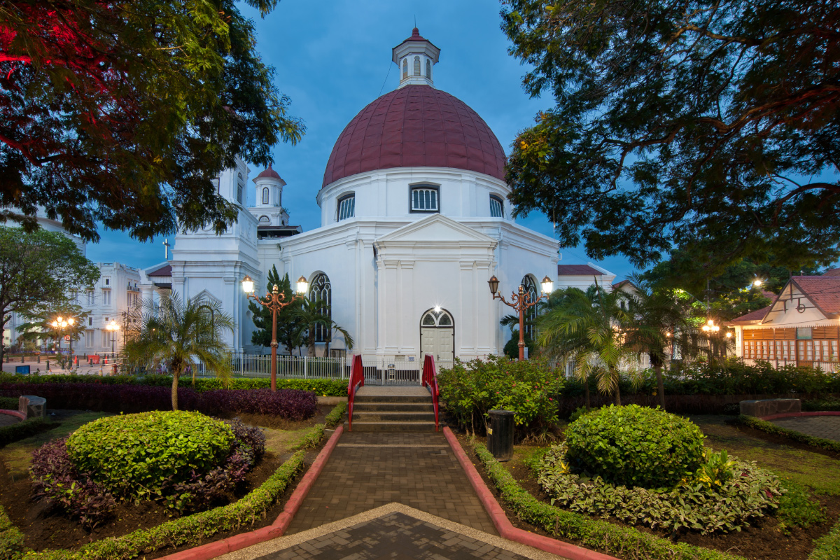 Destinasi sekitar Desa Wisata Kandri, Gereja Blenduk