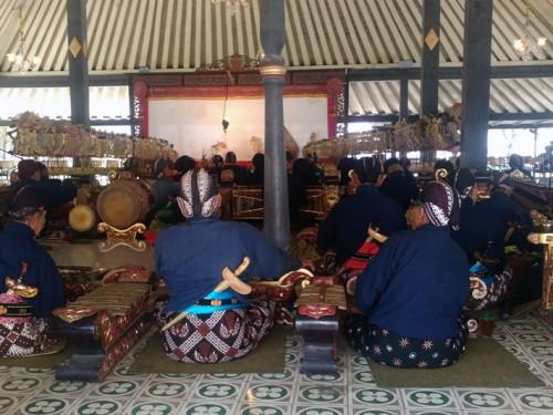Wayang Kulit Drama: Aji Narantaka, the Supernatural Powers of GATOTKACA