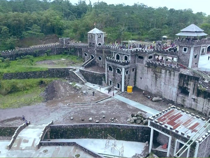 خمسة أماكن رهيبة للاستجمام العائلي في كاليورانغ، جبل ميرابي