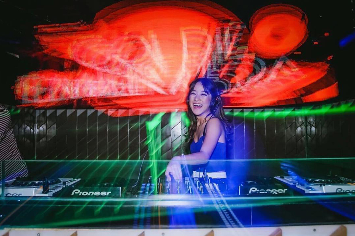 Enjoy Your Night with These 13 Hype Bars in Jakarta