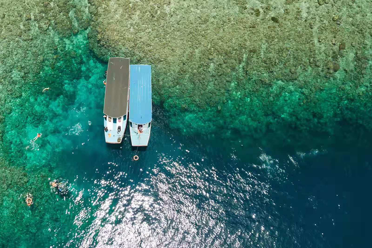 探秘火山与蔚蓝 走进奇幻仙境美娜多