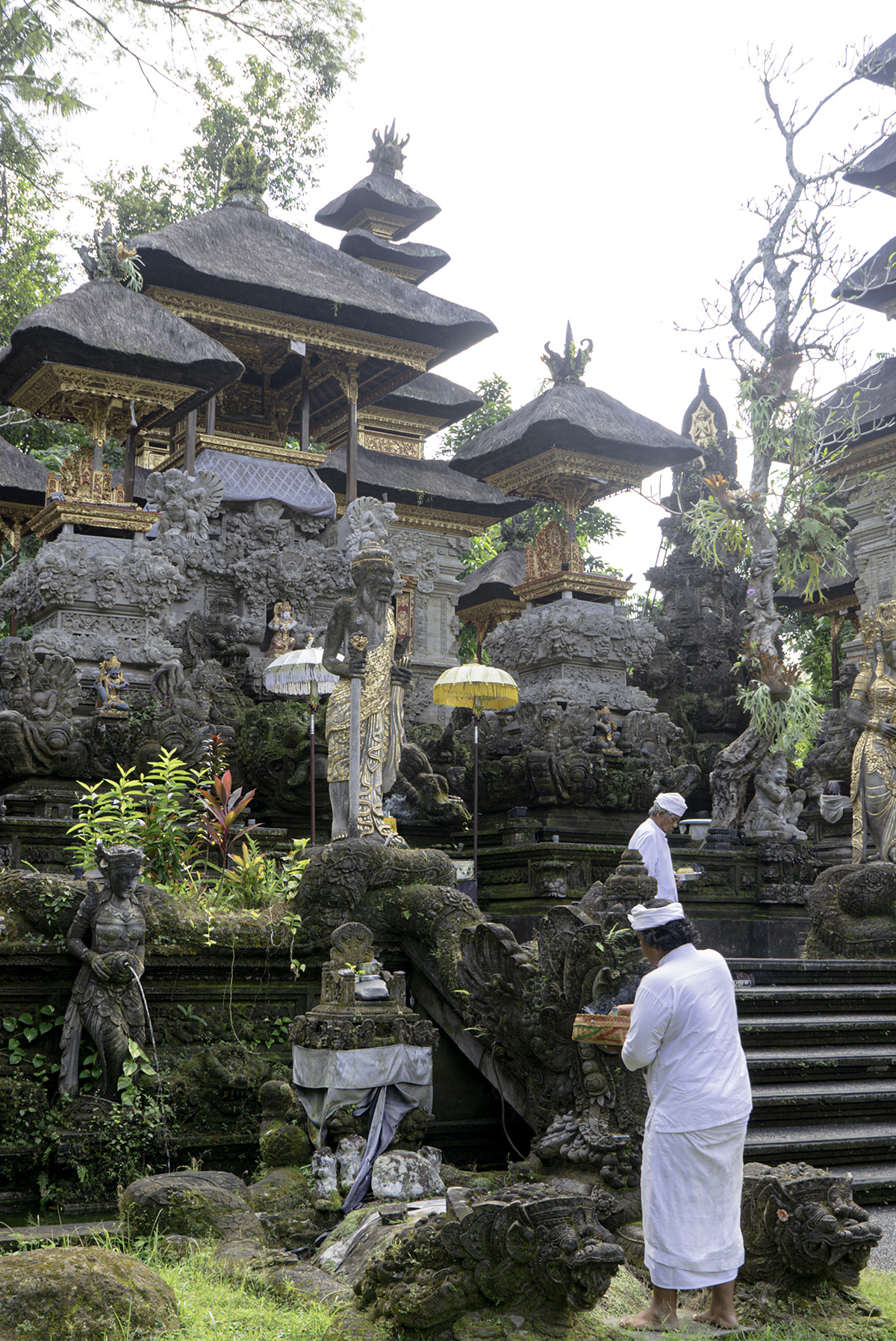 Pura Gunung Lebah di Desa Wisata Mas, Ubud