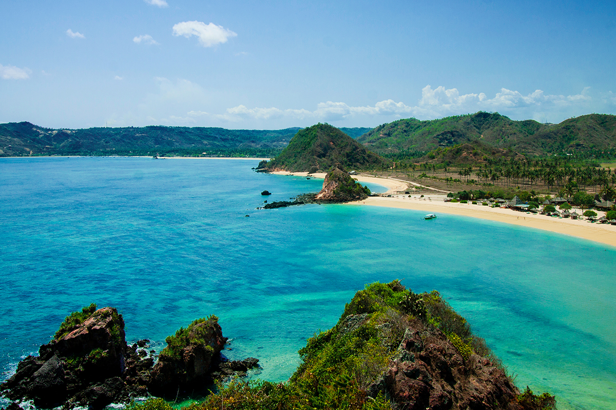 Keindahan Pantai Seger Kuta Lombok