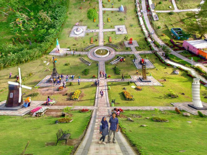 خمسة أماكن رهيبة للاستجمام العائلي في كاليورانغ، جبل ميرابي