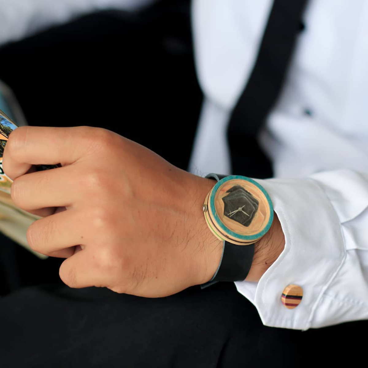 Kreasi jam tangan unik dari papan skate Loosewood