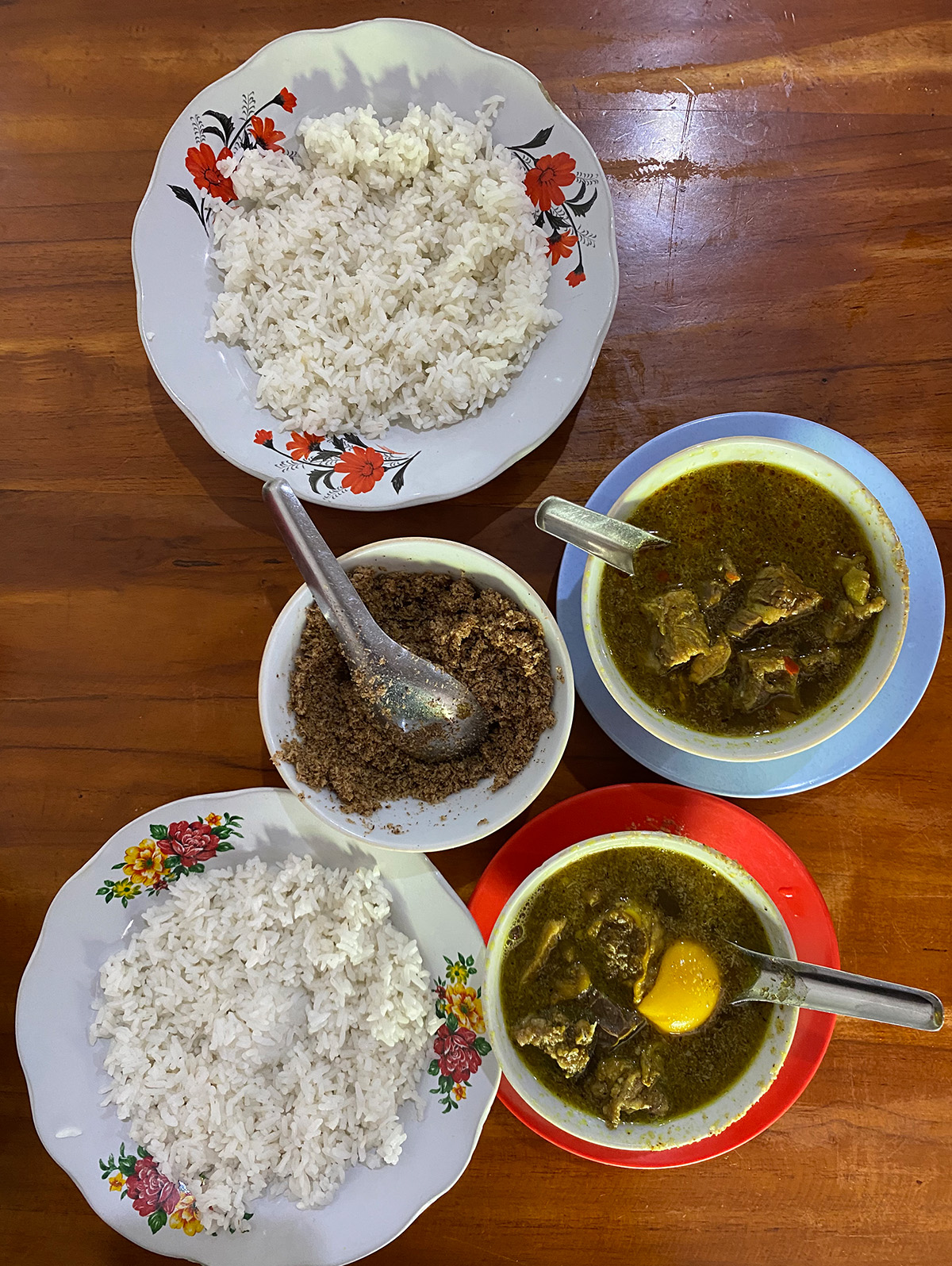 Pallubasa Serigala, Makassar